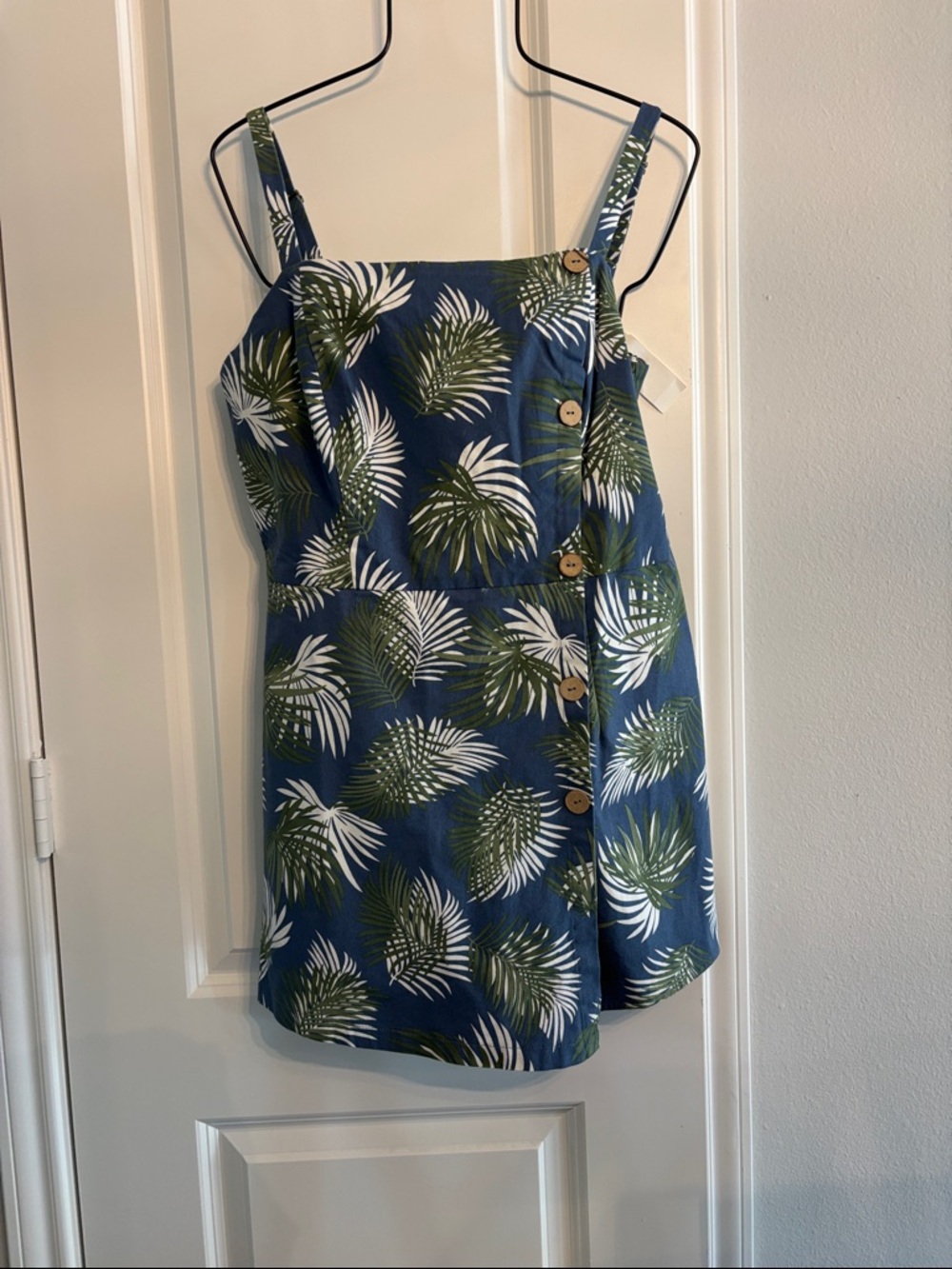 NWT Lumiere Spring Summer women’s blue floral shorts Romper dress look - Large